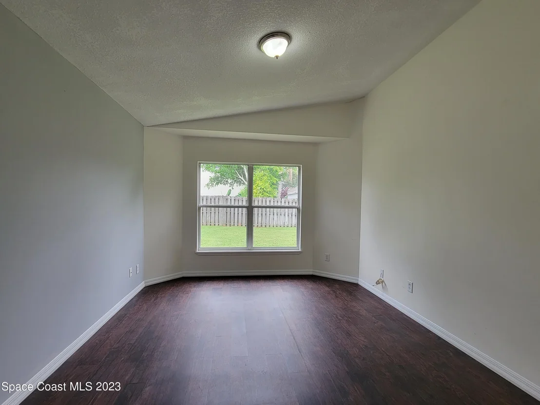 Photo of 8005 Bracken Lane