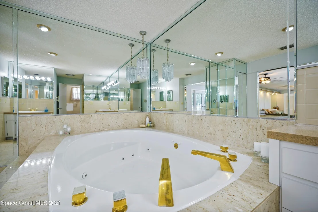 Photo of 1367 Gleneagles Way