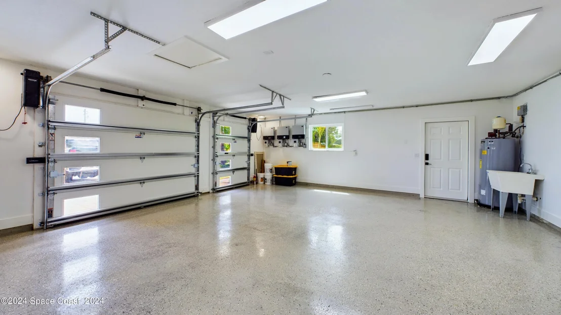 Photo of 396 Riverview Lane