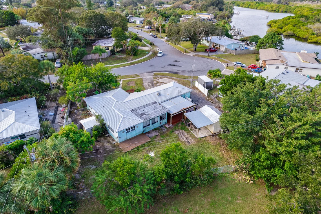 Photo of 2911 Sailfish Street NE