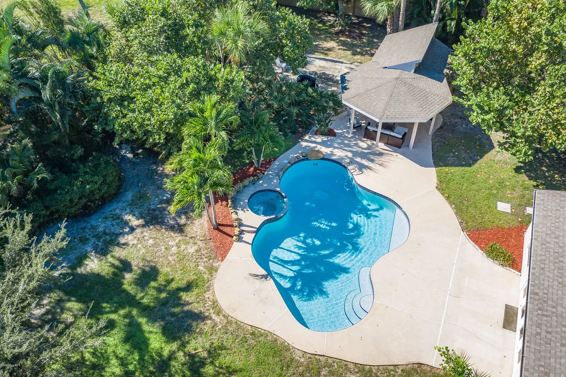 Photo of 413 Sunset Boulevard
