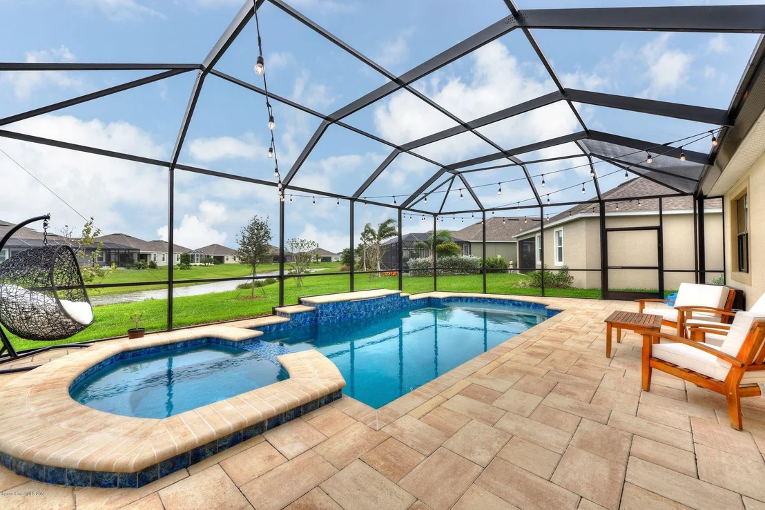 Photo of 7457 Bluemink Lane