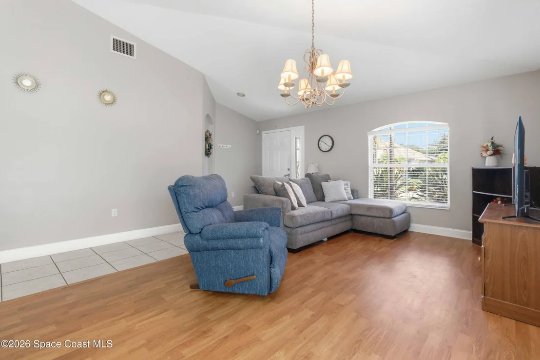 Photo of 1415 Modoc Circle