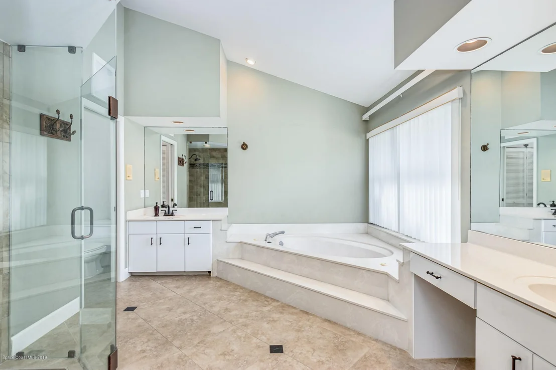 Photo of 602 Sanderling Drive