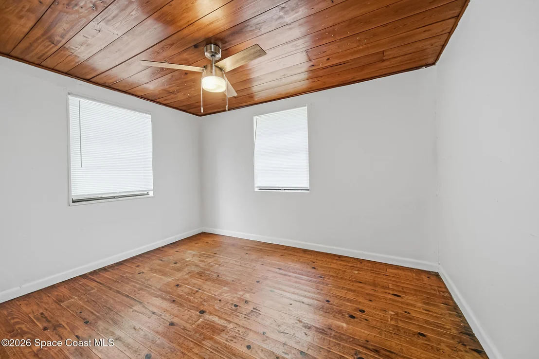 Photo of 355 Pine Avenue
