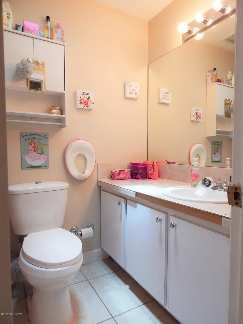 Photo of 1087 Coronado Drive