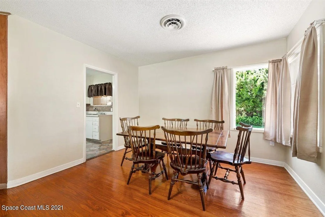 Photo of 37 Valencia Road