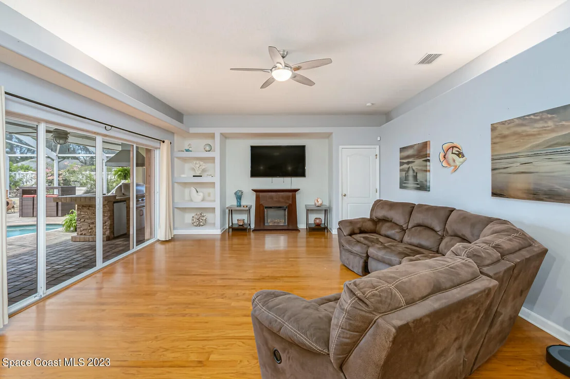 Photo of 5097 Templeton Place