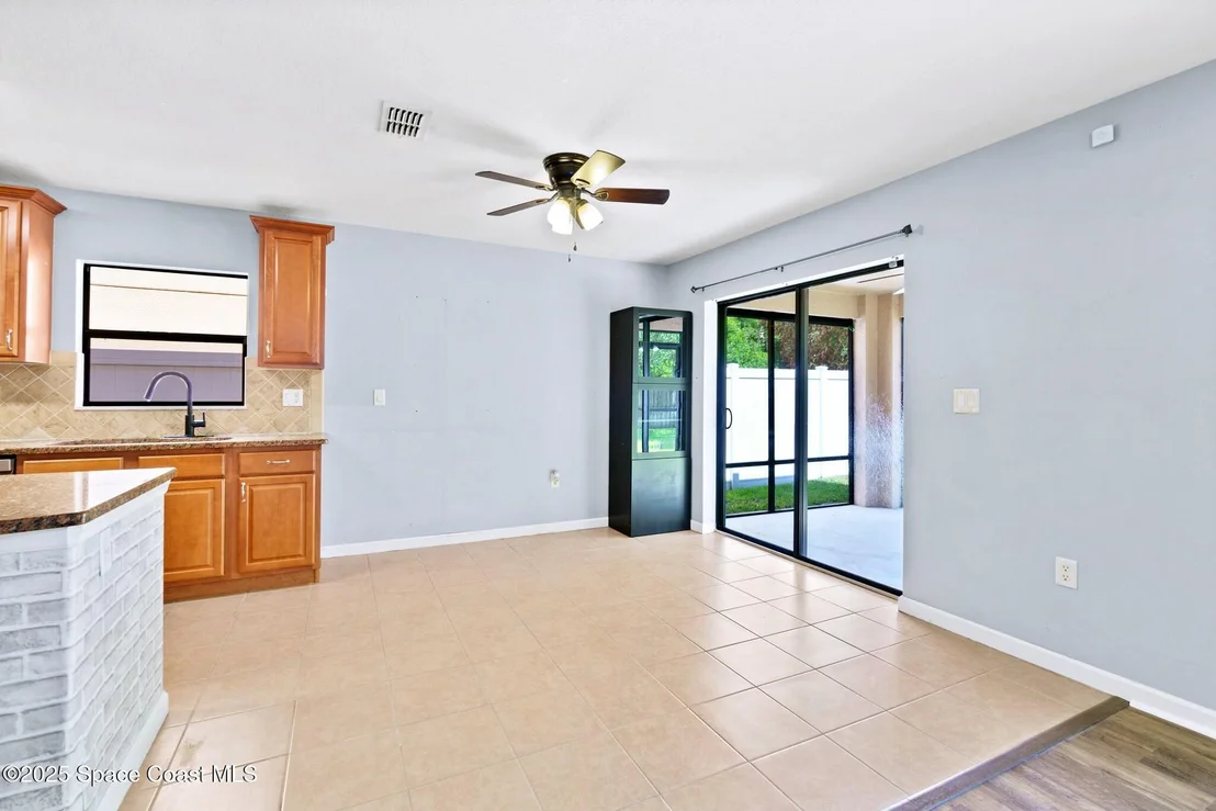 Photo of 404 Dryden Circle