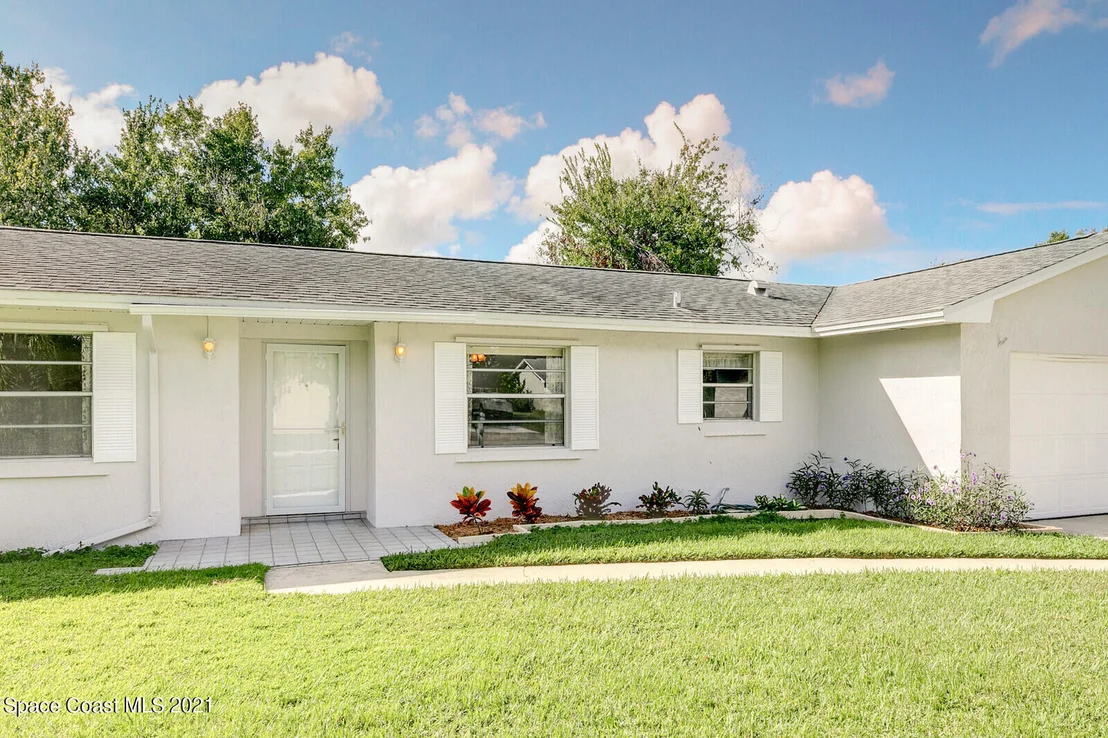Photo of 1961 Tallpalm Road