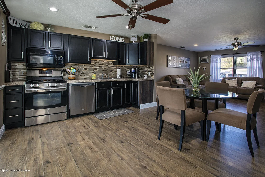 Photo of 2569 King Richard Road