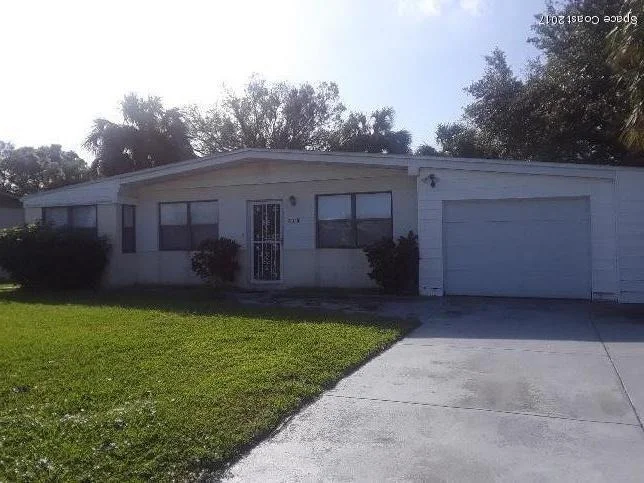 Photo of 715 Lund Circle