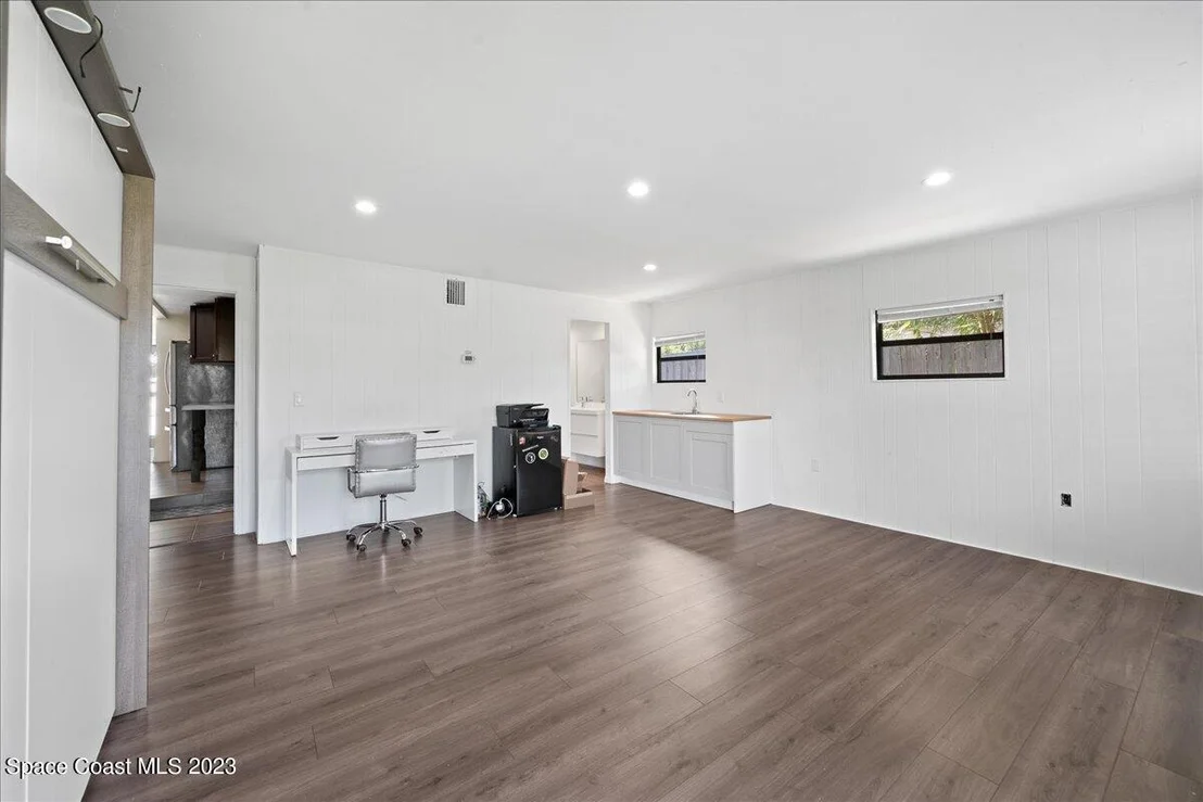 Photo of 1021 George Avenue