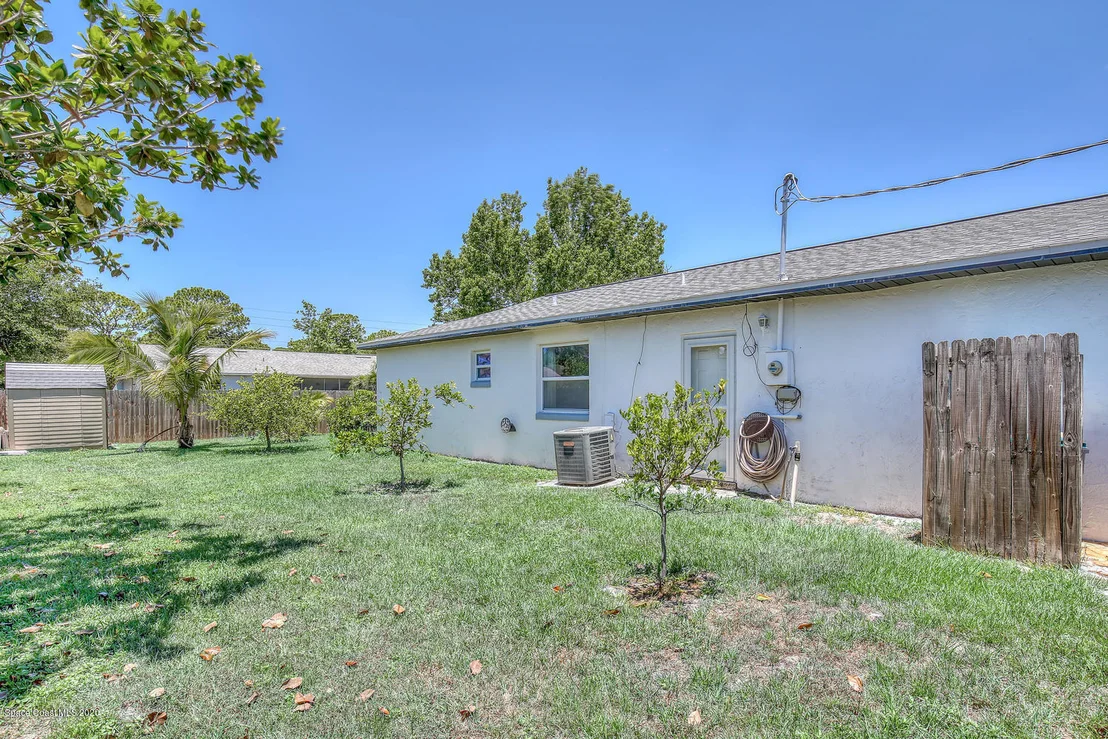 Photo of 1216 Palmdale Circle NE