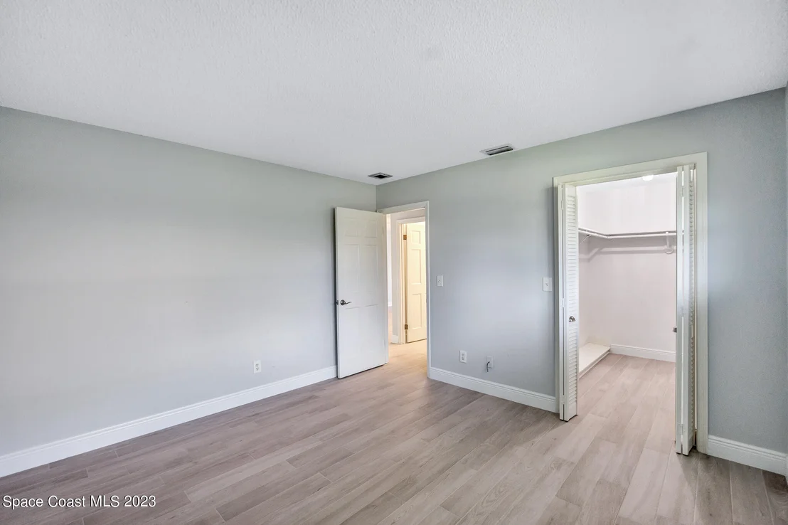 Photo of 224 Chalet Avenue