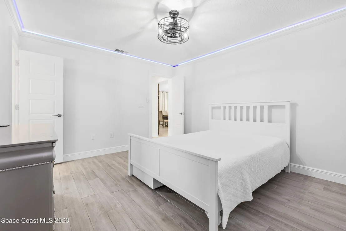 Photo of 3448 Jupiter Boulevard SE