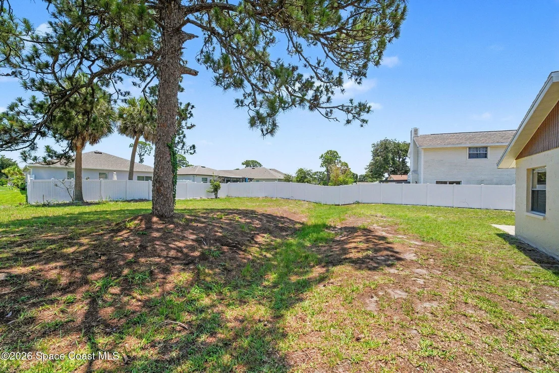 Photo of 952 Bayberry Lane