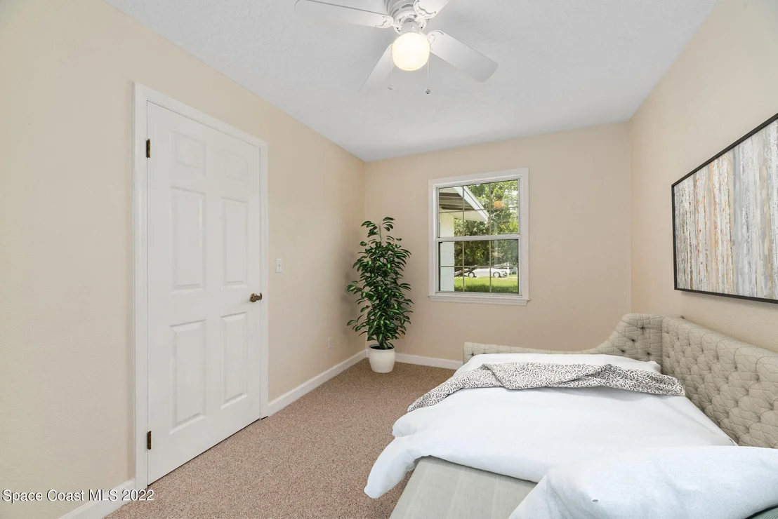 Photo of 1805 W Elm Drive