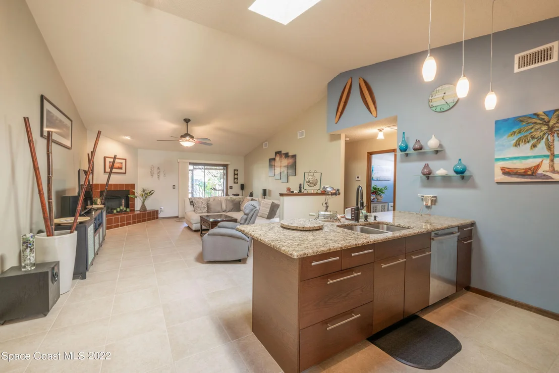 Photo of 796 Ocean Drive