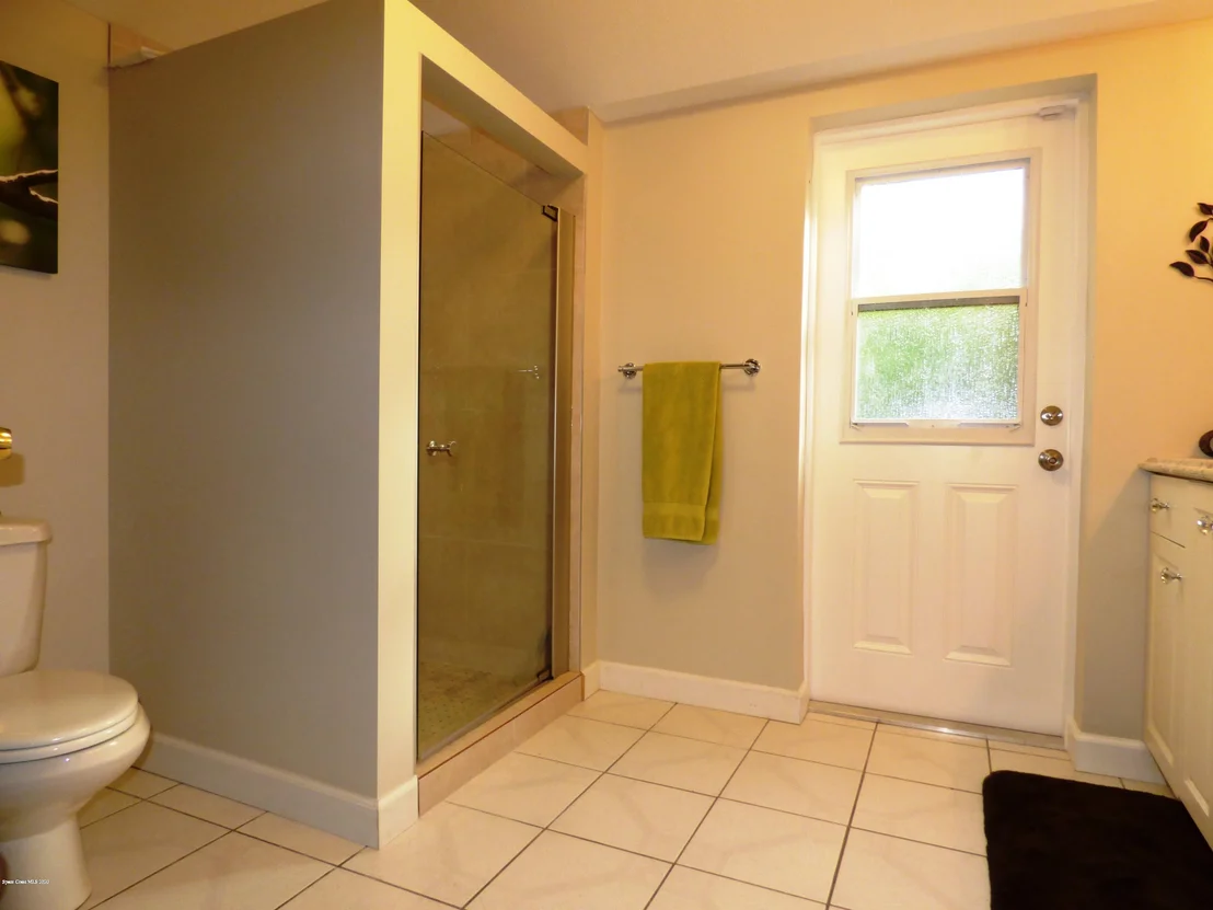 Photo of 6737 Sheridan Road