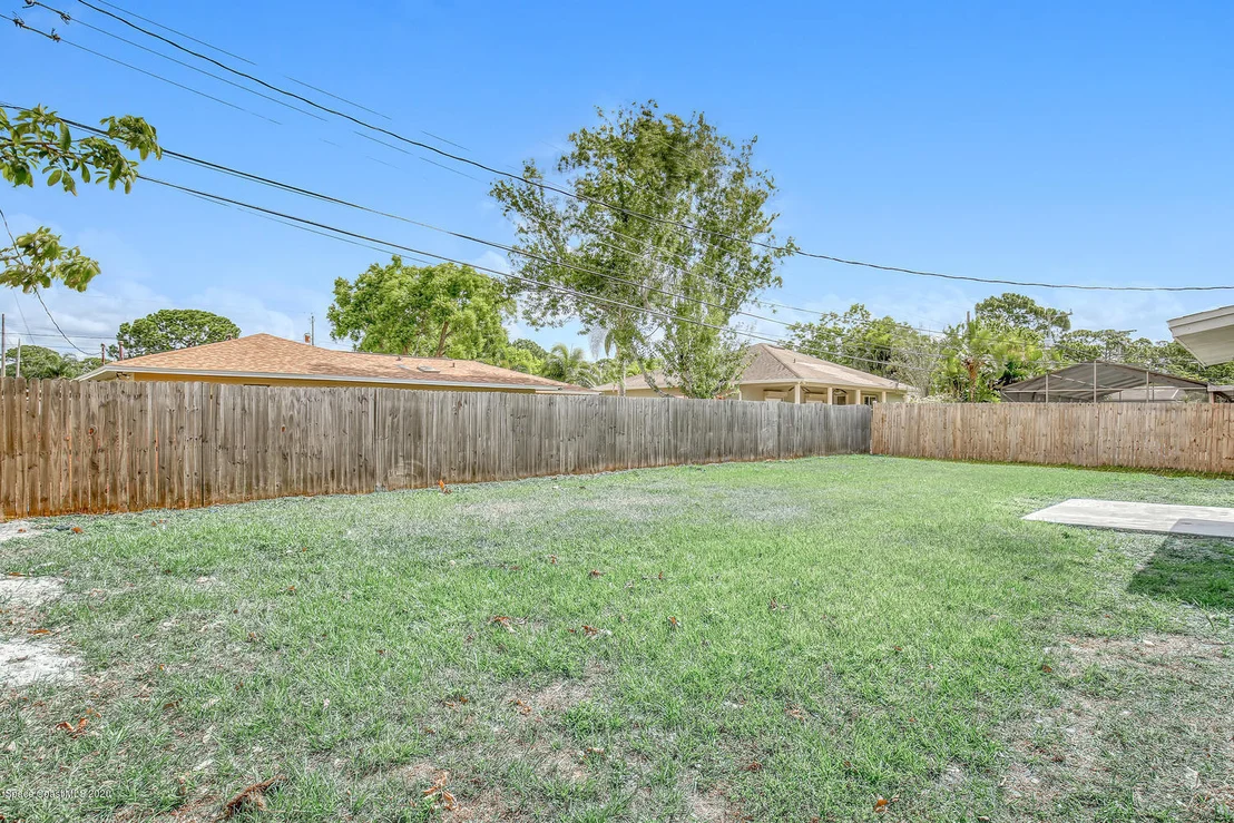 Photo of 984 Beacon Road