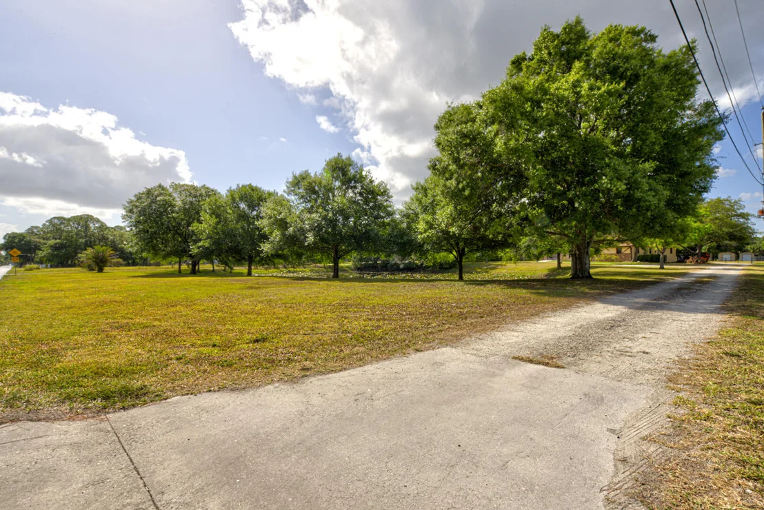 Photo of 4885 Rayburn Road