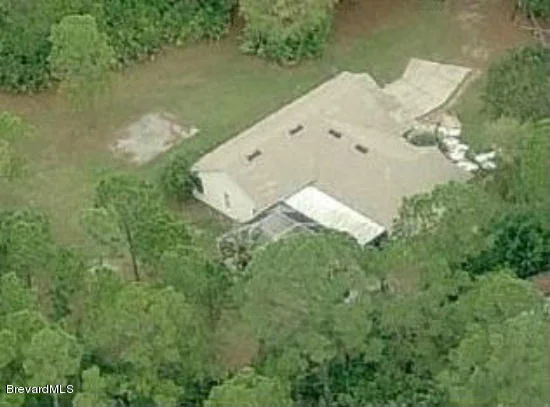 Photo of 2075 Vally Road