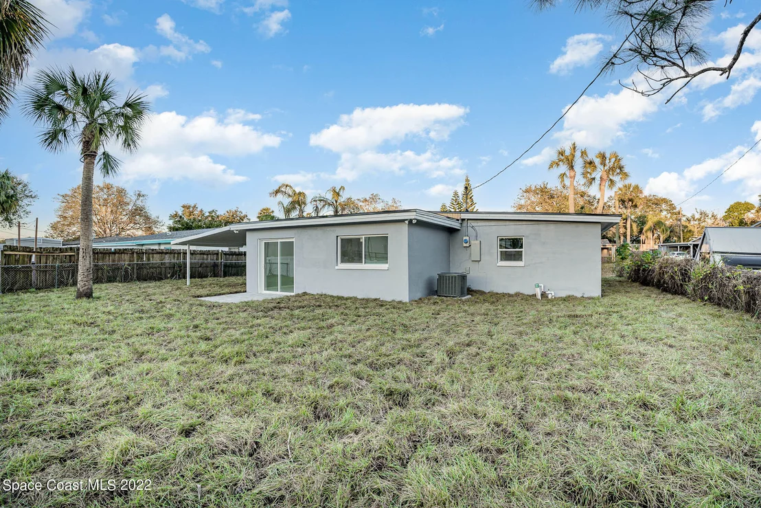 Photo of 33 Knollwood Drive
