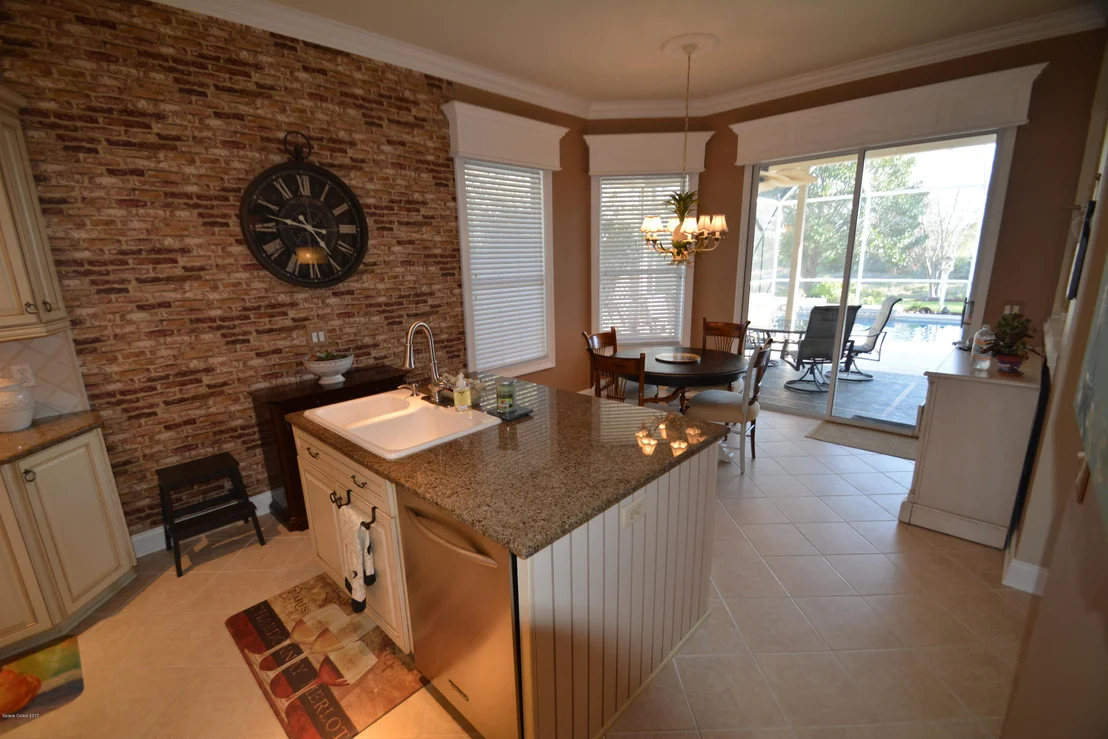 Photo of 2741 Englewood Drive