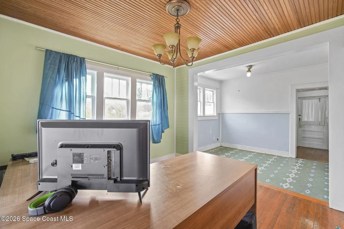 Photo of 2612 Riverview Drive