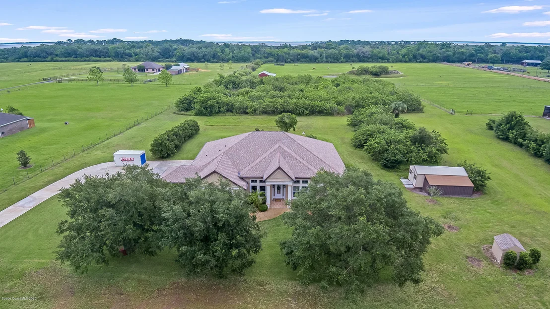 Photo of 4135 Hammock Road