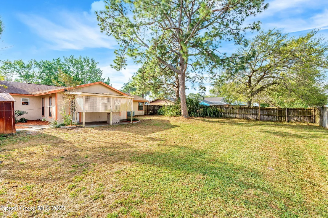 Photo of 6414 Hudson Road