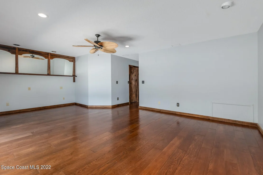 Photo of 140 9th Avenue