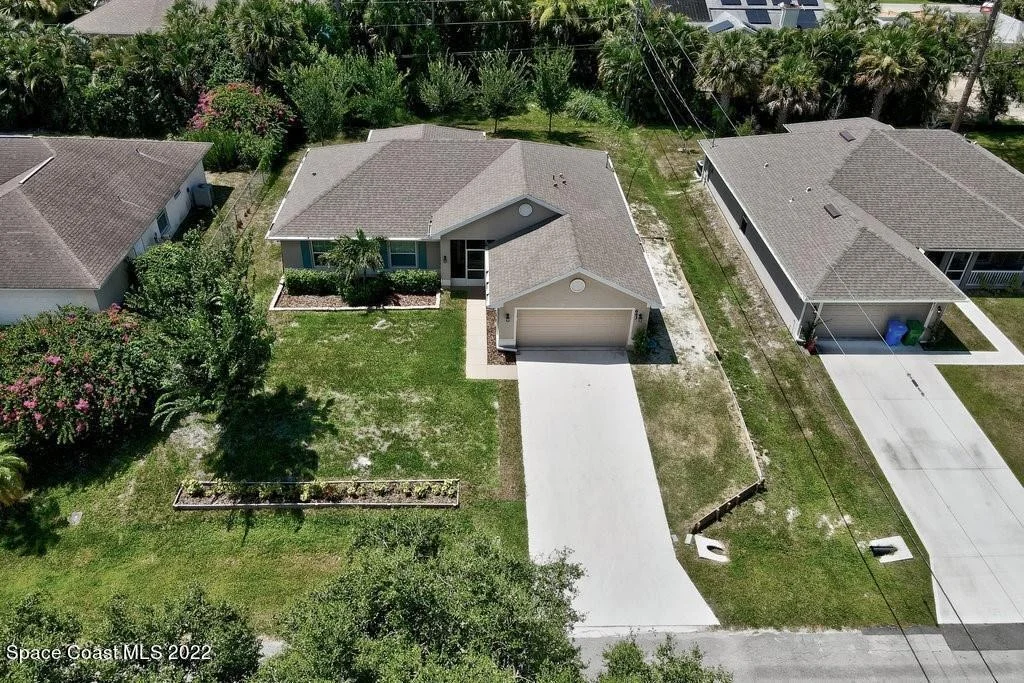 Photo of 643 Bayfront