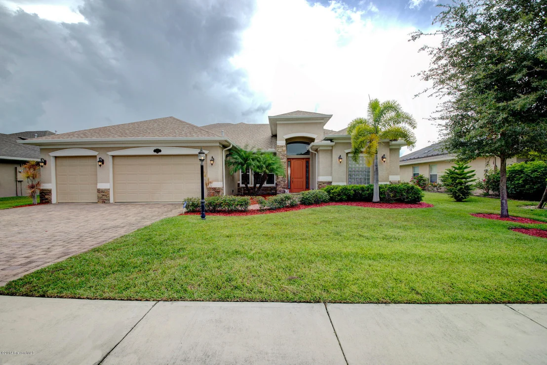 Photo of 2224 Botanica Circle