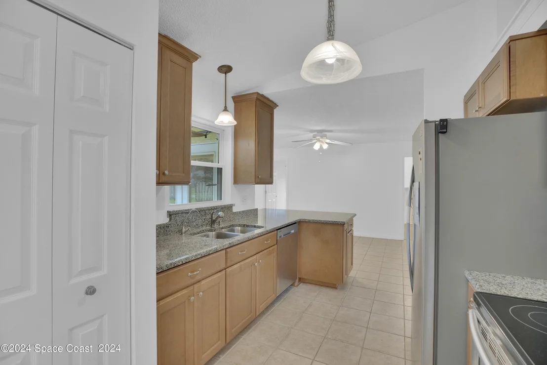Photo of 4550 Robert Street