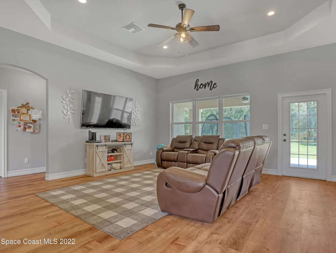 Photo of 4129 Fairfax Drive