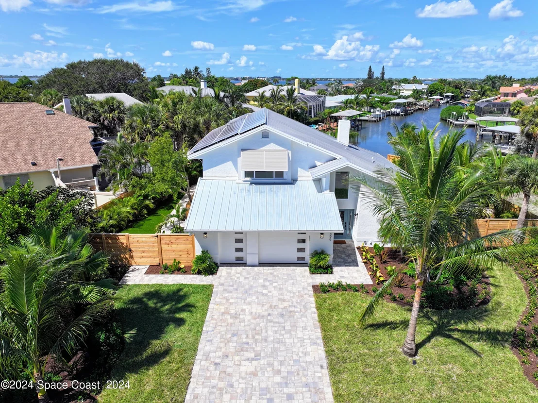Photo of 396 Riverview Lane