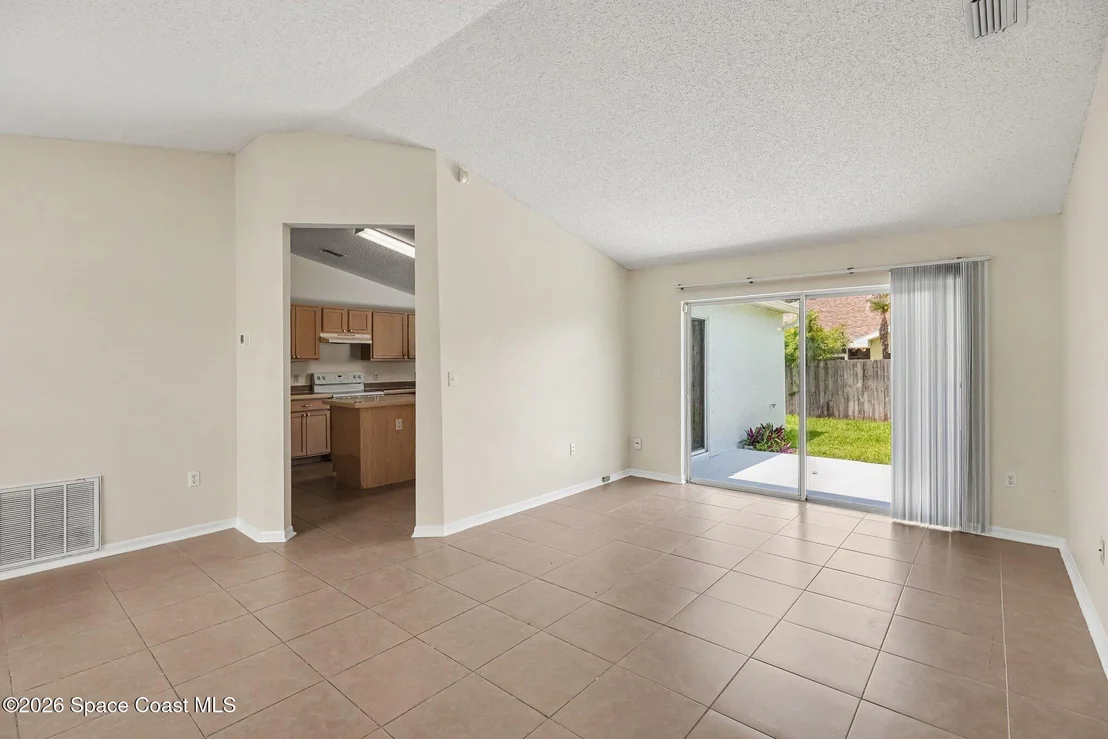 Photo of 660 Palm Drive