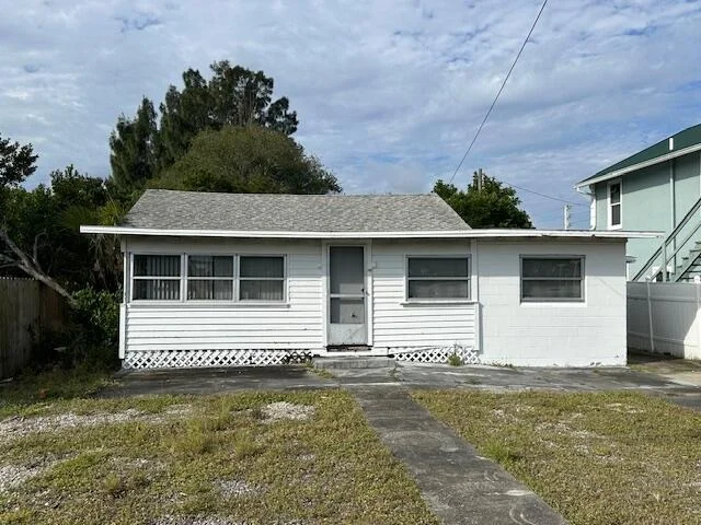 Photo of 1702 Oak Street