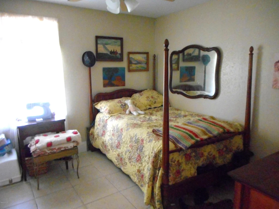 Photo of 555 Hall Road