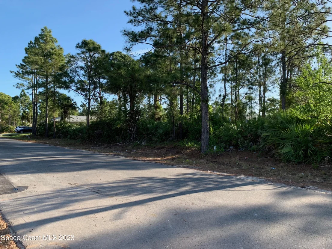 Photo of 2713 Fields Avenue SE
