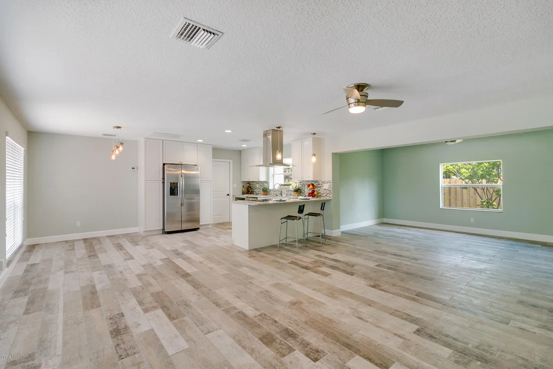 Photo of 100 Pelican Drive