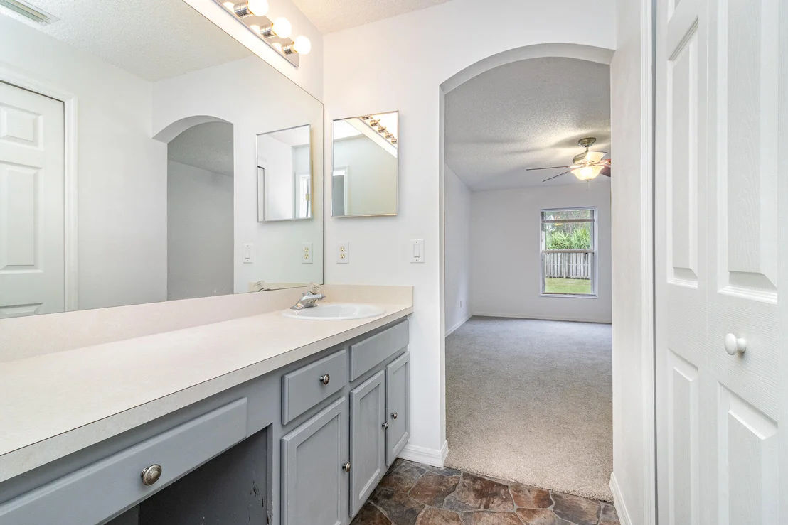 Photo of 4057 Mount Carmel Lane
