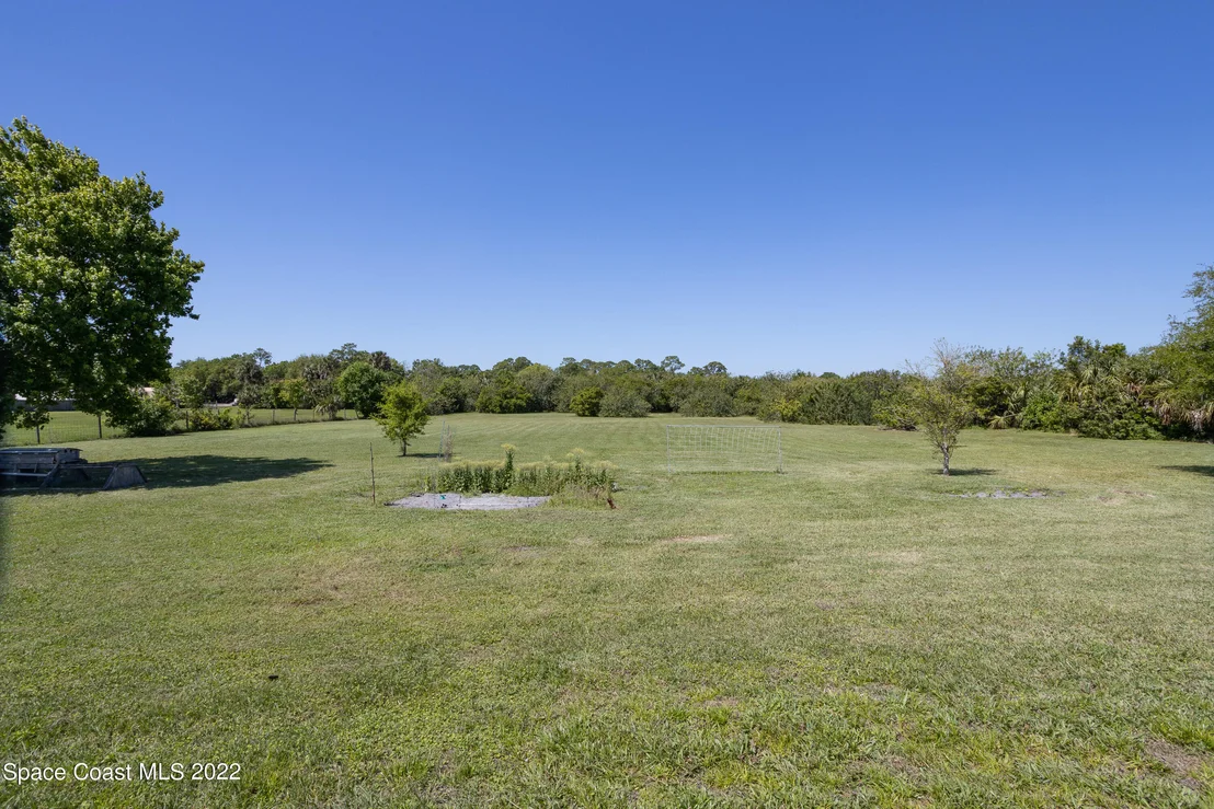 Photo of 1900 Weber Road
