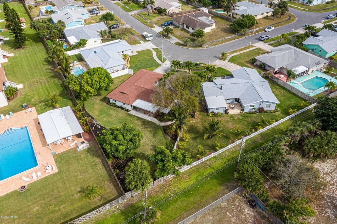 Photo of 541 Biscayne Drive