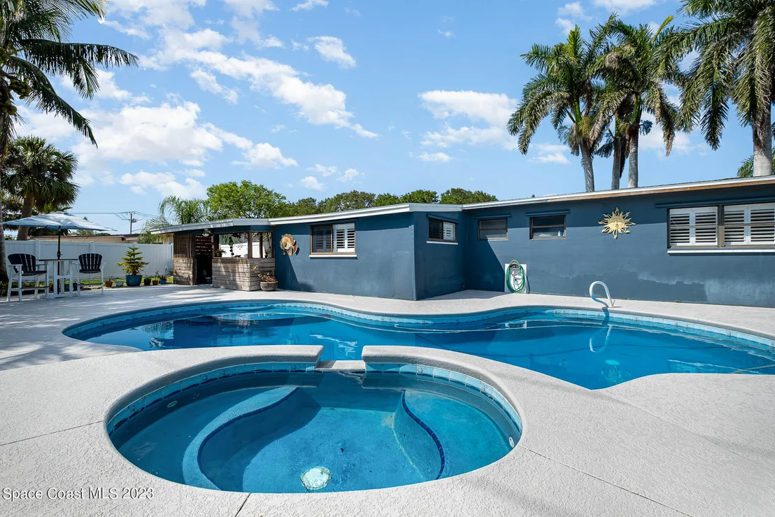 Photo of 375 Cinnamon Drive