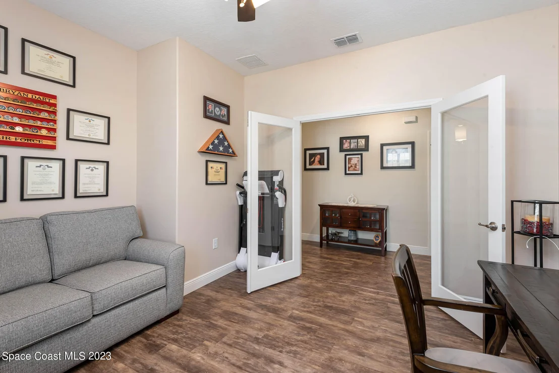 Photo of 376 Sandcrest Circle
