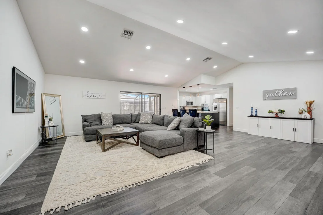 Photo of 2039 Bottlebrush Drive