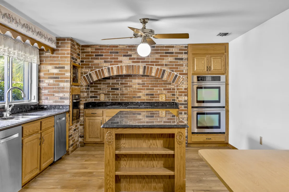 Photo of 8552 Sylvan Drive